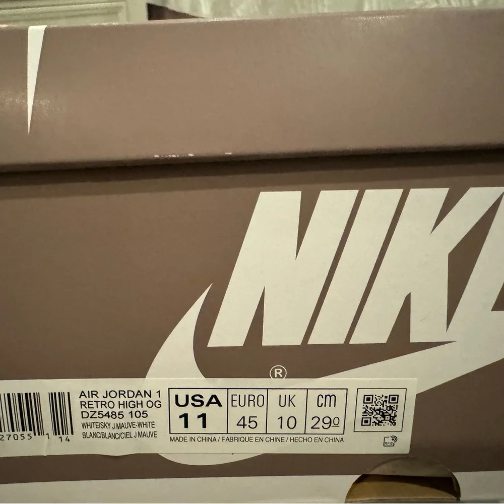 AIR JORDAN 1 RETRO HIGH OG DZ5485‎ 105 WHITE/SKY J MAUVE-WHITE BLANC/BLANC/CIEL